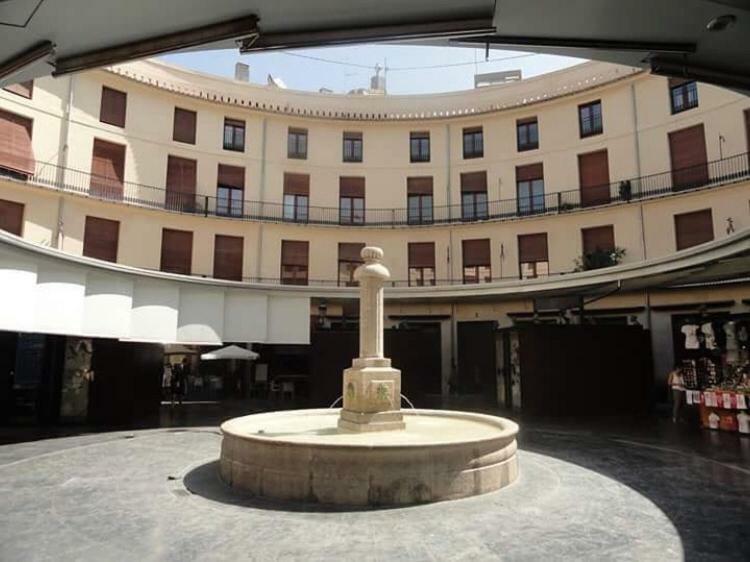 Mediterranean Flats Plaza Redonda Валенсия Экстерьер фото